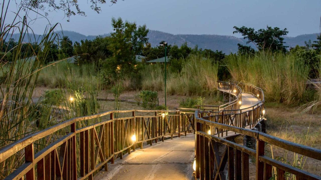 Vanaashrya Resort And Spa Sariska Tehla 外观 照片