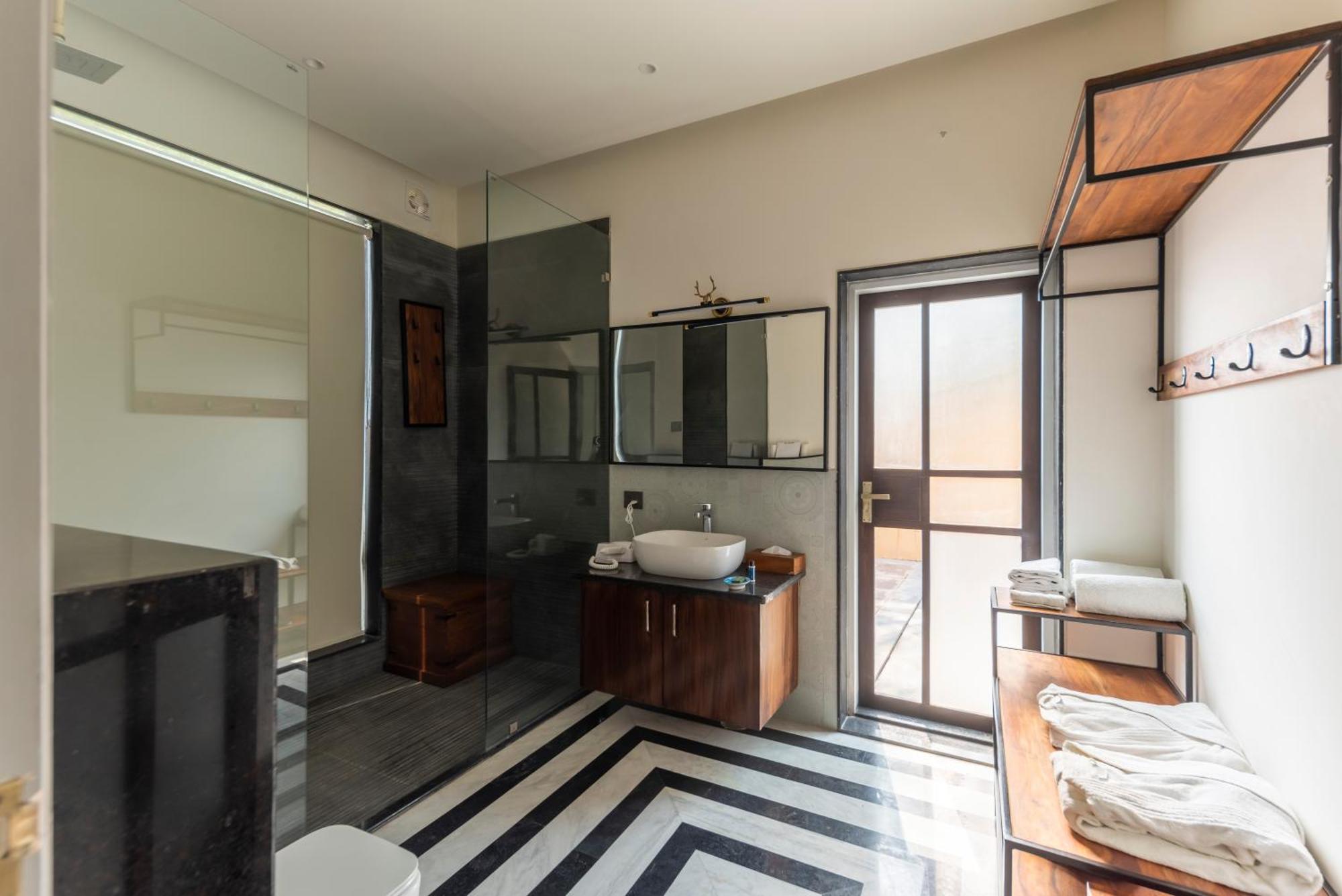 Vanaashrya Resort And Spa Sariska Tehla 外观 照片