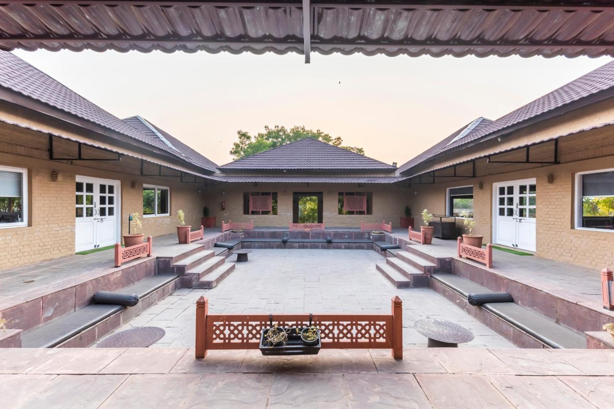 Vanaashrya Resort And Spa Sariska Tehla 外观 照片