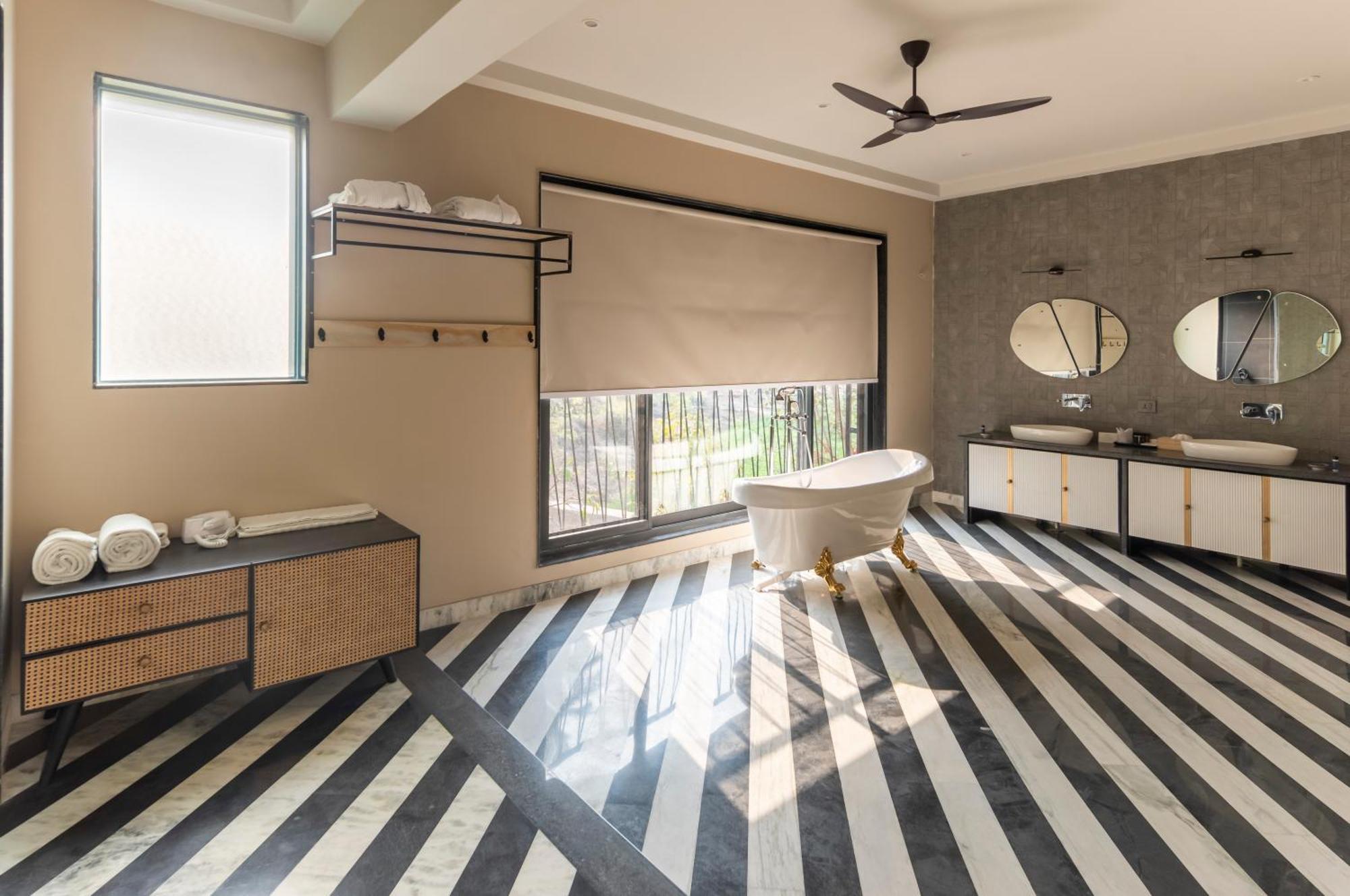 Vanaashrya Resort And Spa Sariska Tehla 外观 照片