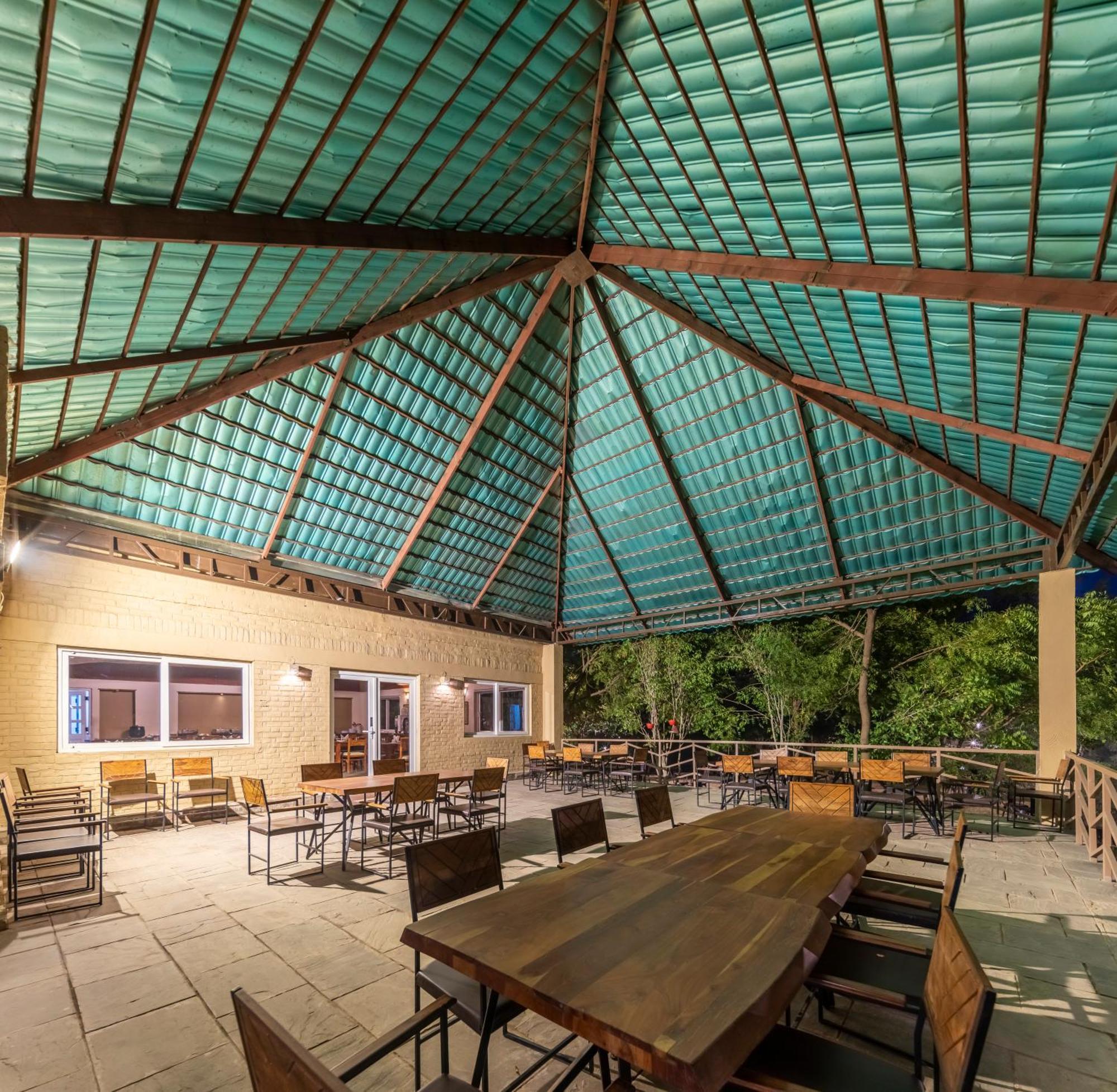 Vanaashrya Resort And Spa Sariska Tehla 外观 照片