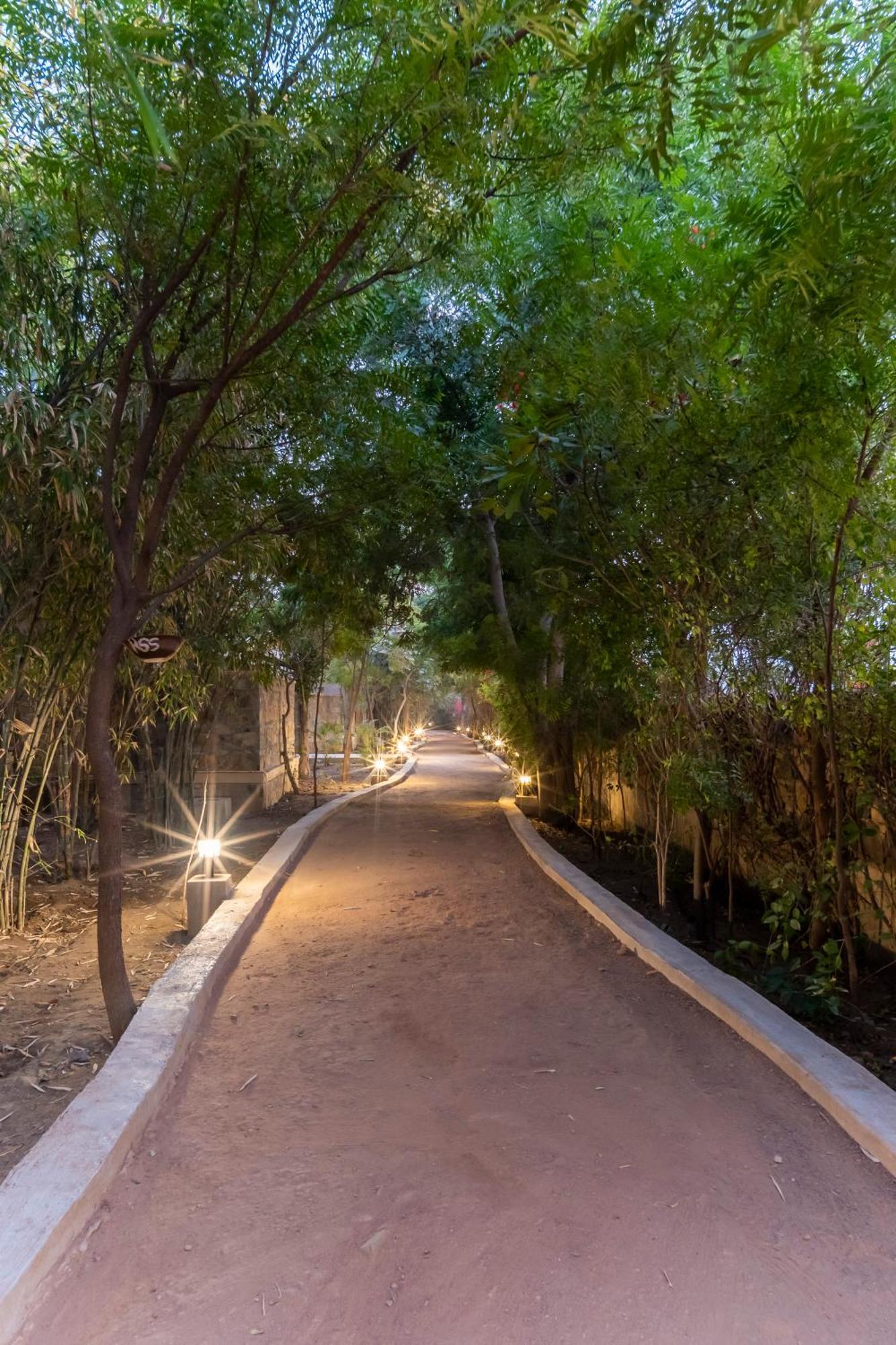 Vanaashrya Resort And Spa Sariska Tehla 外观 照片
