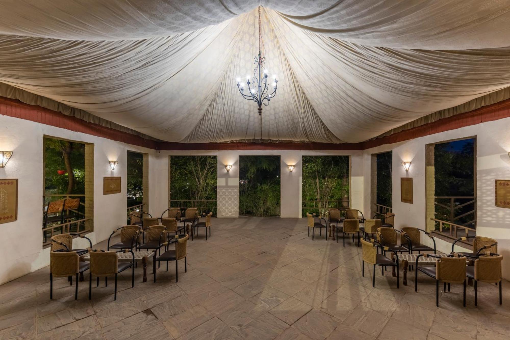 Vanaashrya Resort And Spa Sariska Tehla 外观 照片