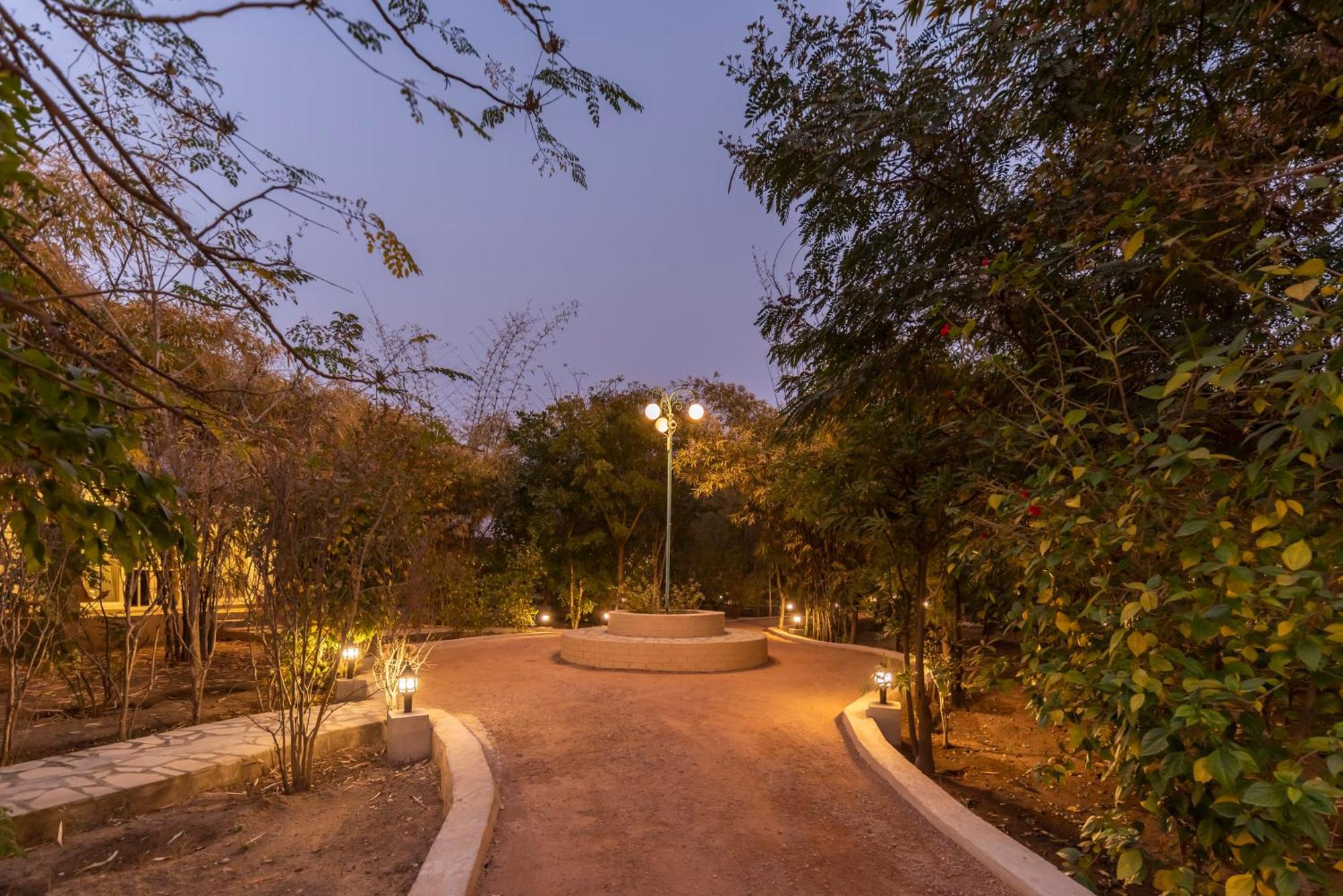 Vanaashrya Resort And Spa Sariska Tehla 外观 照片