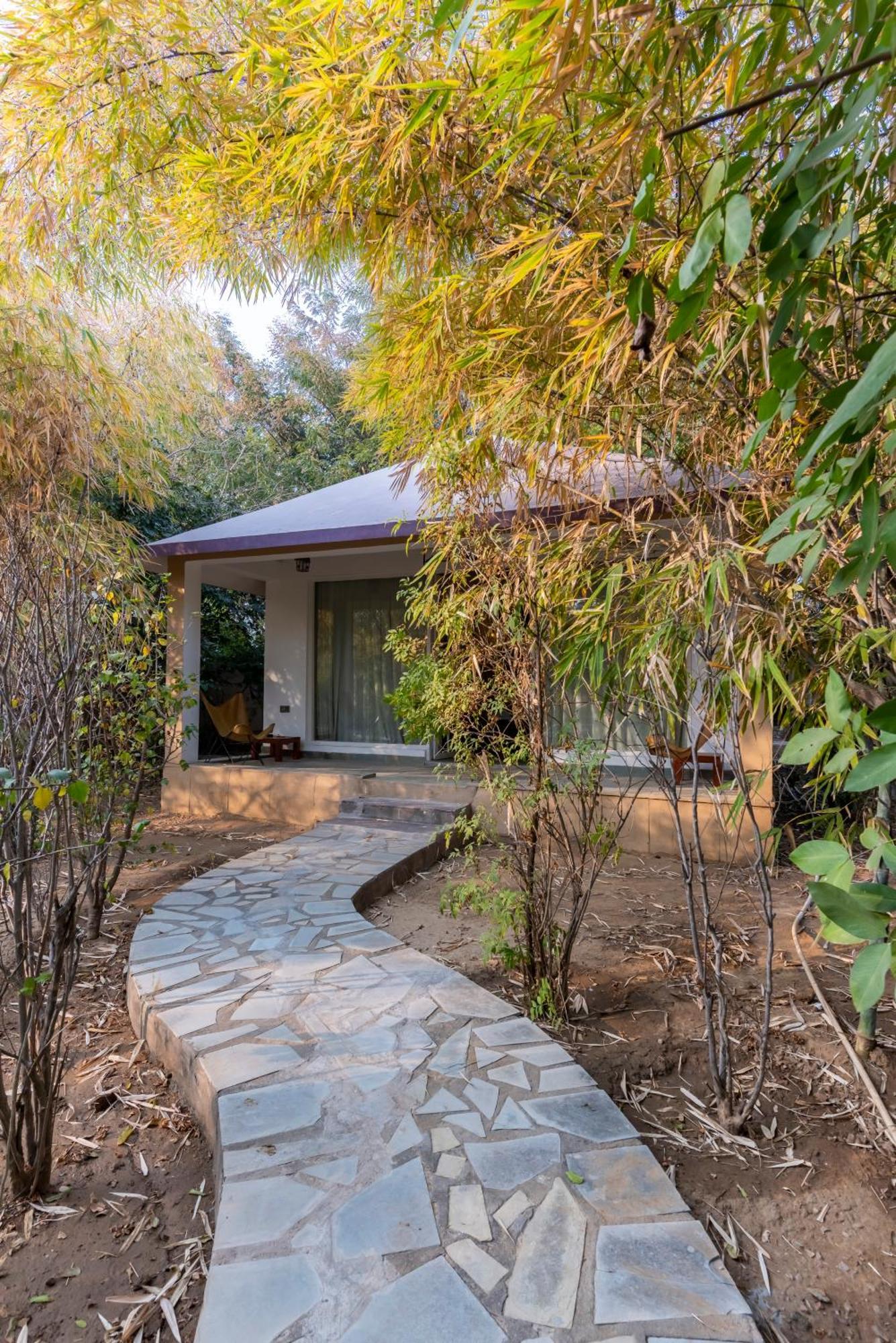 Vanaashrya Resort And Spa Sariska Tehla 外观 照片