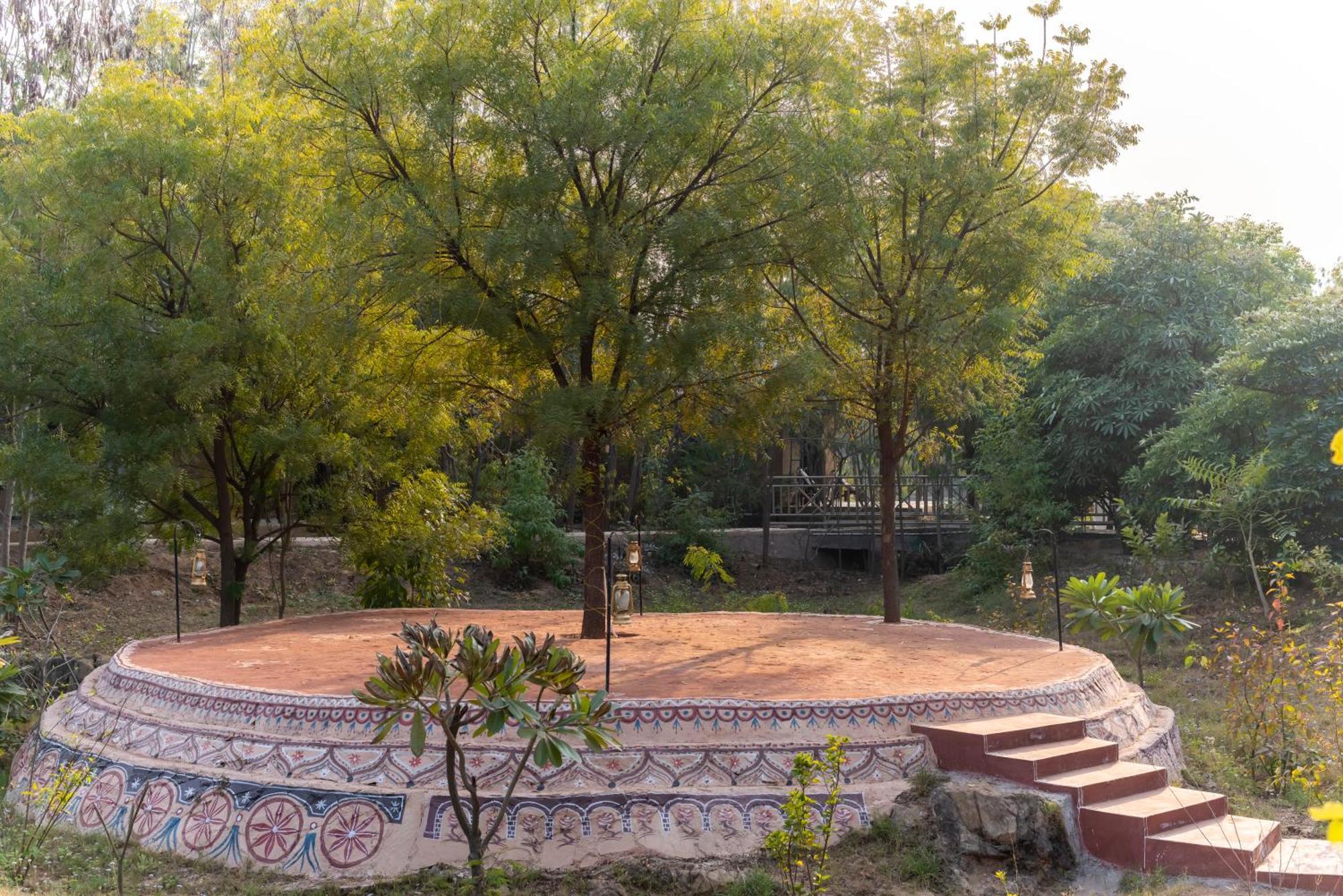 Vanaashrya Resort And Spa Sariska Tehla 外观 照片